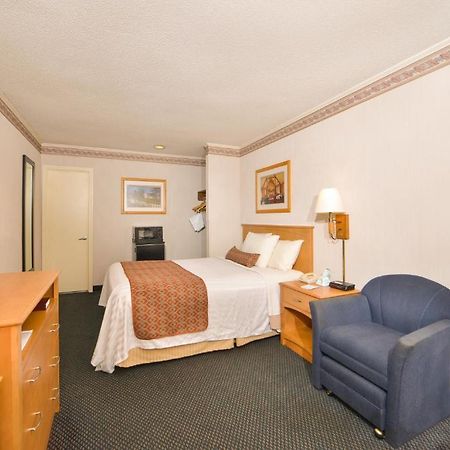 Days Inn By Wyndham Jefferson Ngoại thất bức ảnh